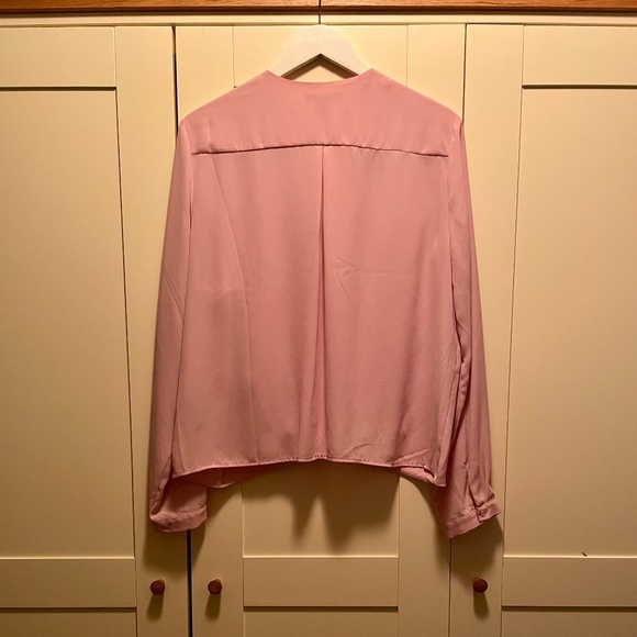Suzy Shier Pink Long Sleeve V Neck Blouse Size XL - Picture 4 of 4